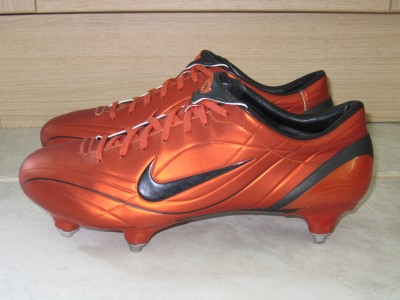 best nike football shoes under 2000