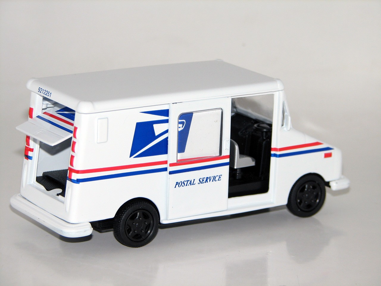Die-Cast Pull Back Postal Trucks - 2.5 Inch Metal Post Office Vehicles (2 Pack)