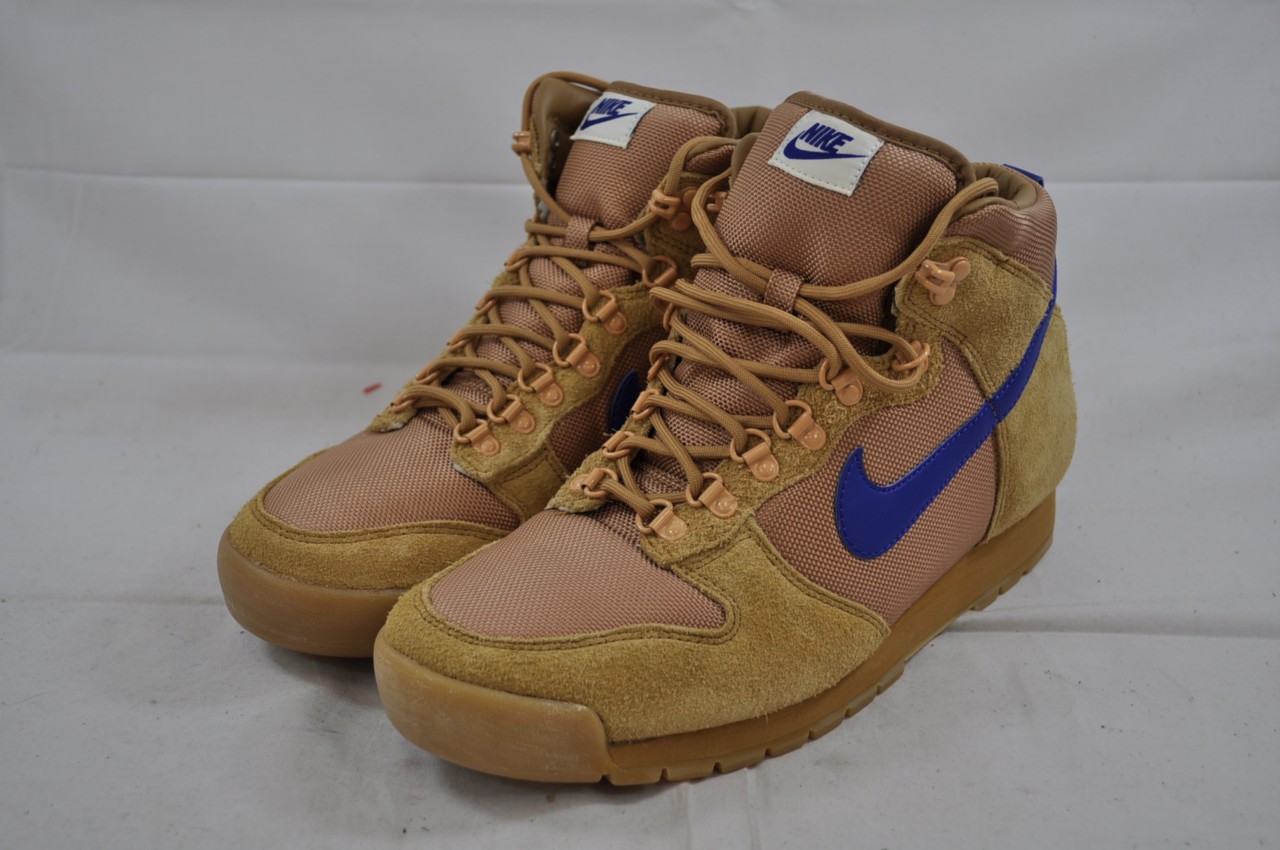 nike acg lava dunk high