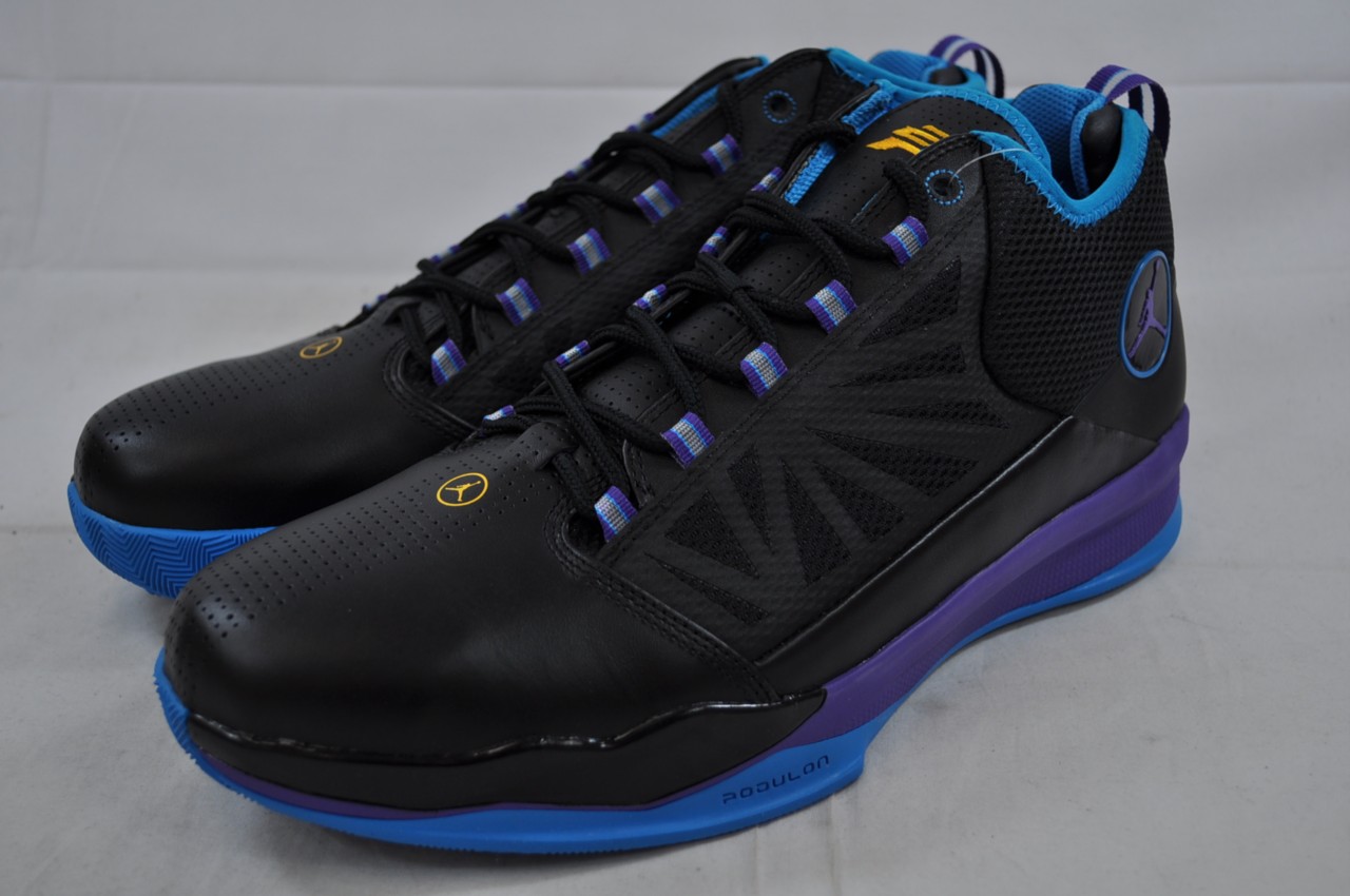 top nike tennis shoes