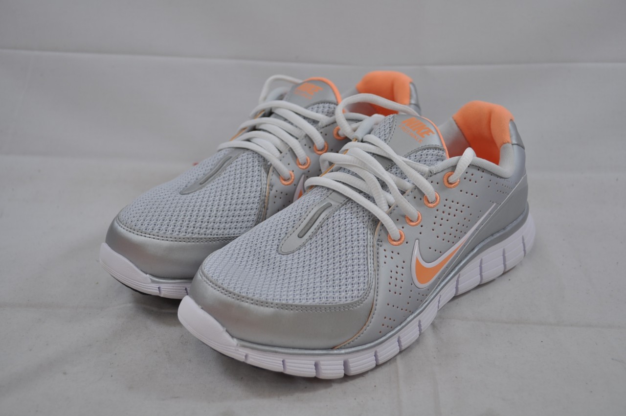 best womens nike shoes for walking