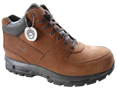 handcrafted boots made in italy