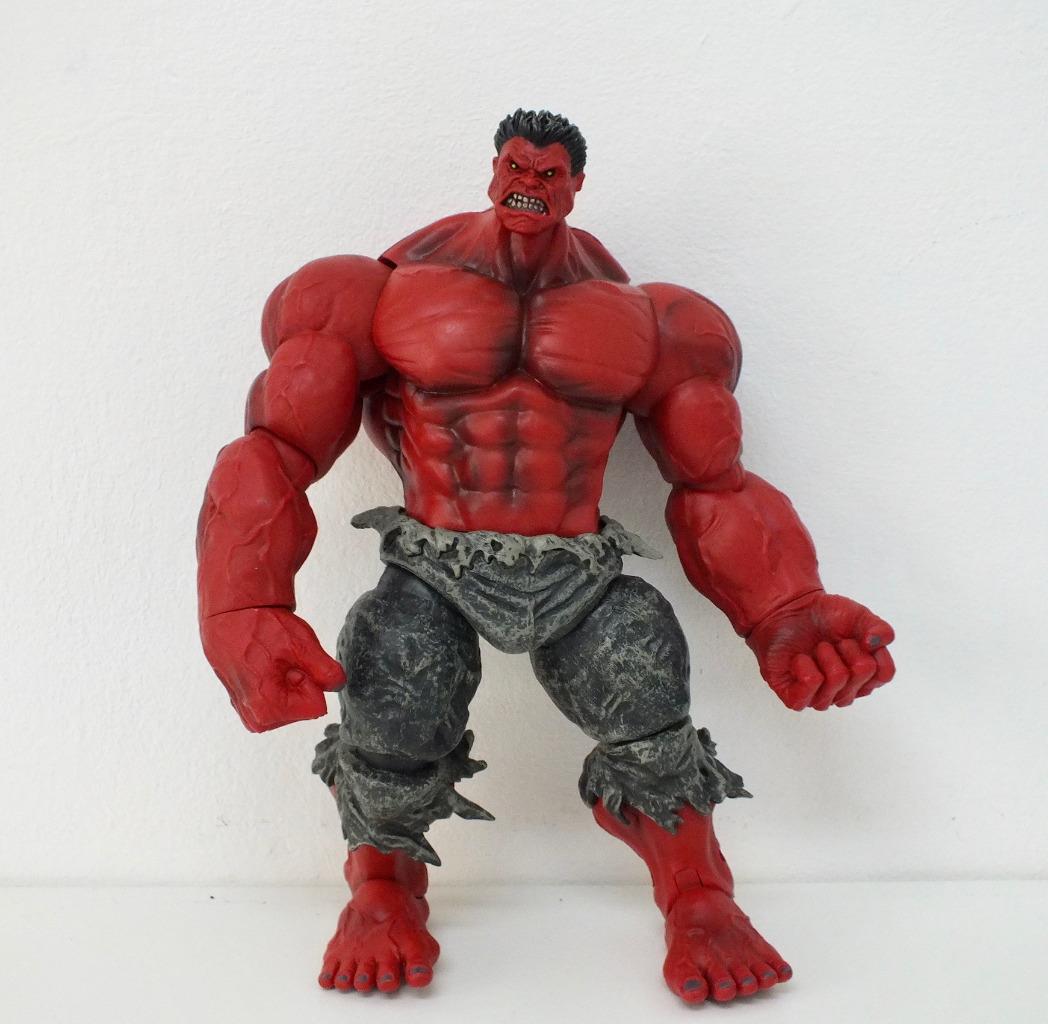 Red Hulk Marvel Select 24cm tall action figure Diamond Select