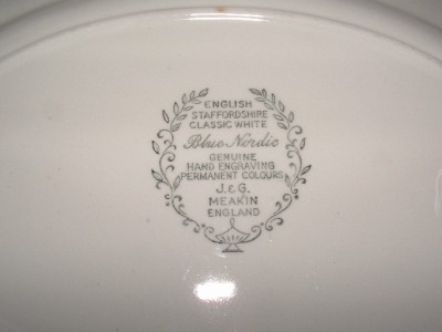 Meakin England Blue Nordic Classic White 12 pc Sugar Creamer