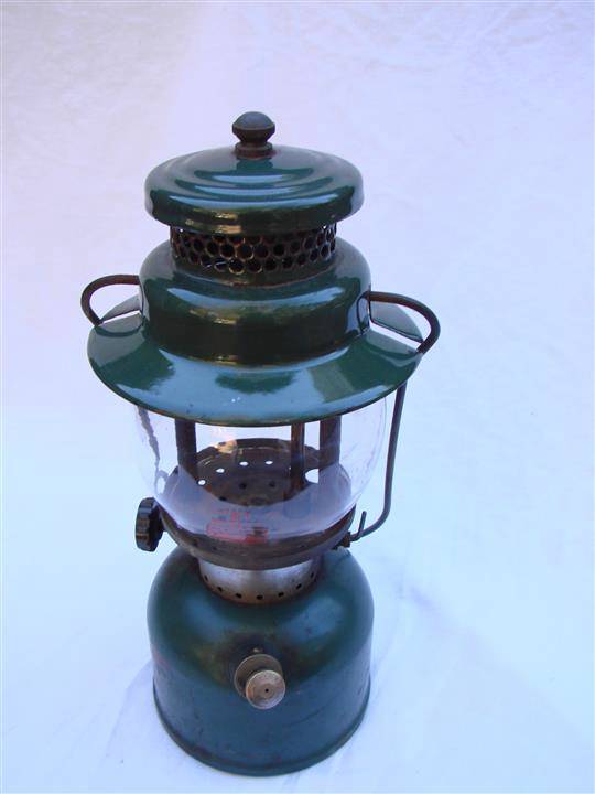 Vintage Coleman 242C lantern Sportsman