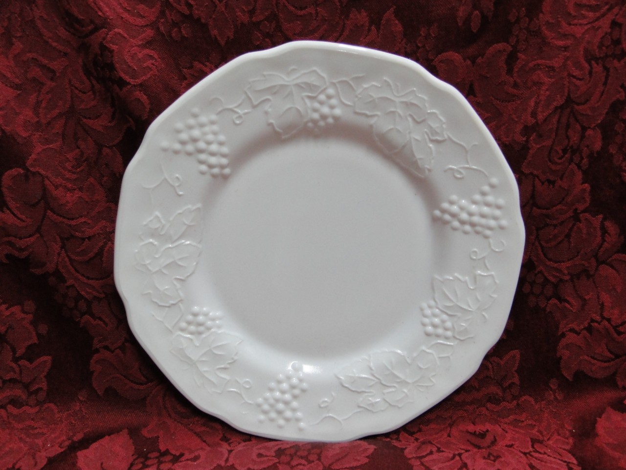 Colony Harvest White Milk Glass Grapes Leaves Dinnerware for Special