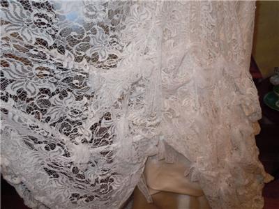 Davids Bridal Wedding Dress on Davids Bridal Ivory Lace Over Satin Fit And Davids Bridal Wedding Dress on Davids Bridal Ivory Lace Over Satin Fit And