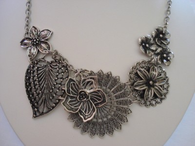 Premier Jewelry Necklaces on Premier Designs Botanical Necklace New    Ebay