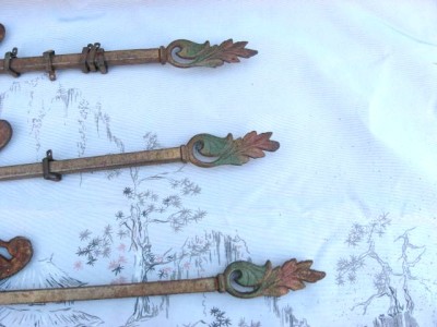 SWING ARM RODS - DRAPERY HARDWARE, CURTAIN RODS, CURTAIN HARDWARE
