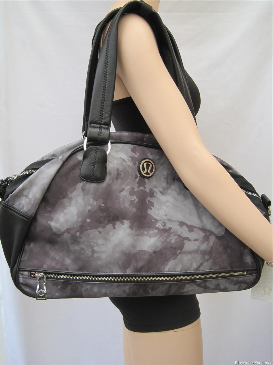 Lululemon Womens Gym Travel Bag Shoulder Strap Ladies Sports Brand New