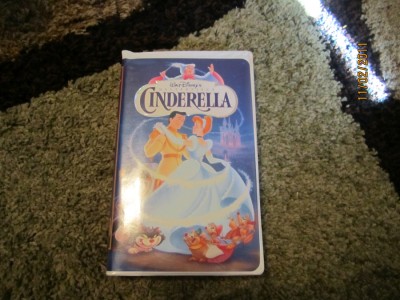Walt Disney Masterpiece Collection Cinderella Vhs 1995 Animation Snow white 1995 walt disneys masterpiece happy meal toy in original packaging. popscreen