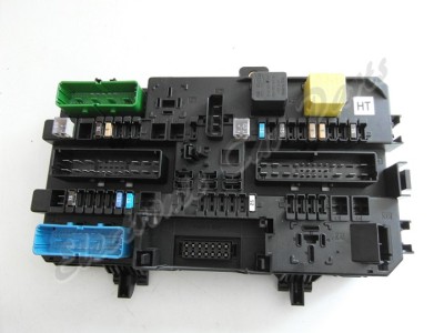Vauxhall / Opel Zafira fuse box 13222173, 5DK008669-33 ... fuse box for vauxhall zafira 