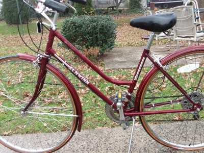 schwinn world tourist ladies bike