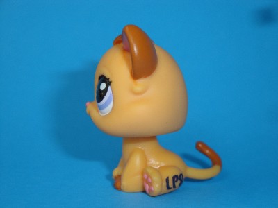 lps orange cat with purple eyes