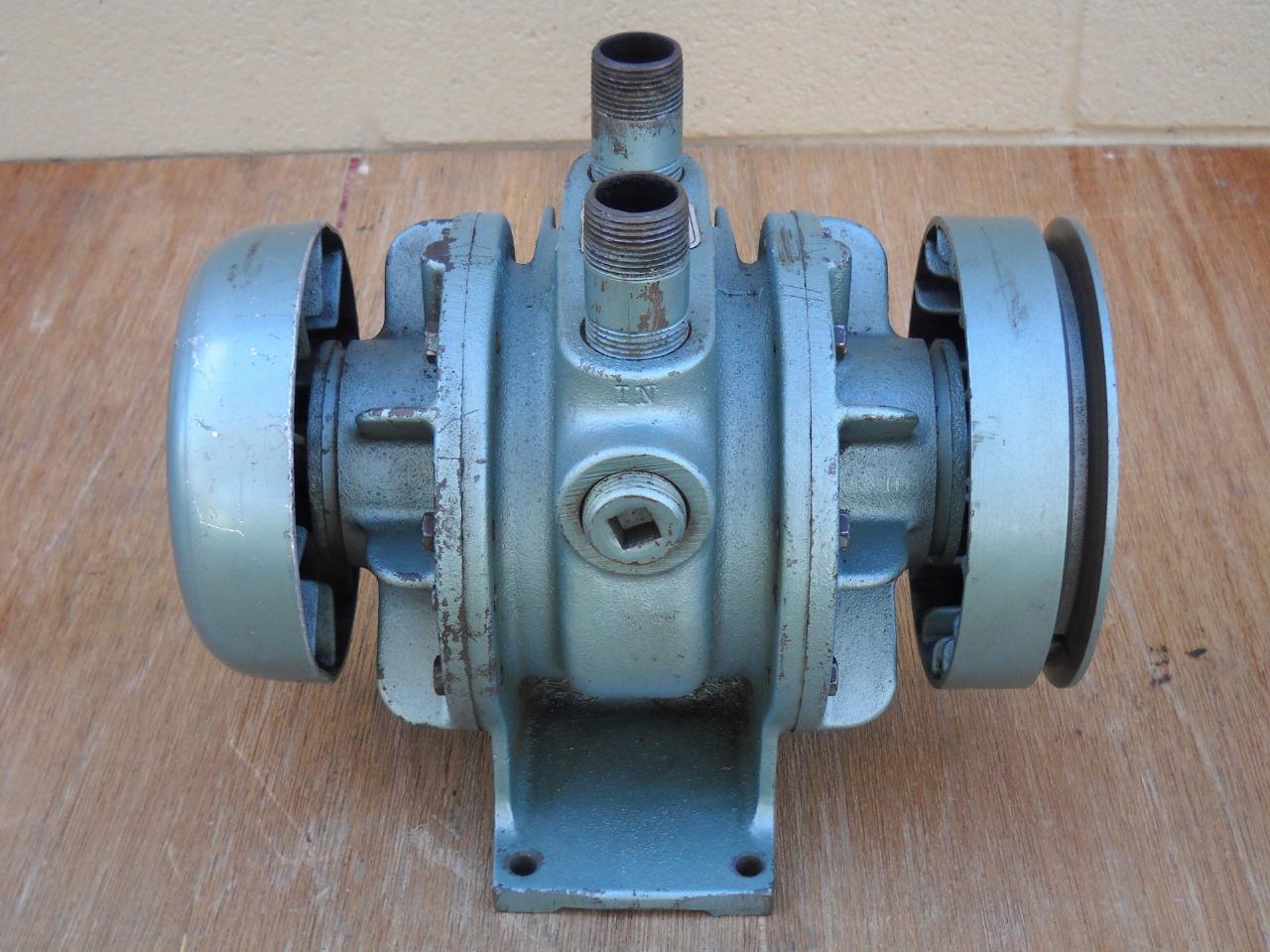 Gast 3040V115A Rotary Vane Air Compressor / Vacuum Pump eBay