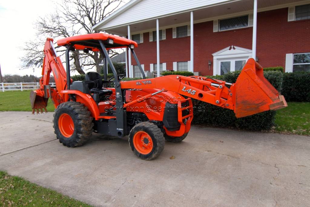 2011 Kubota L45 Commercial Duty Tractor Backhoe Loader, Only 805 Hrs, 4X4 45HP