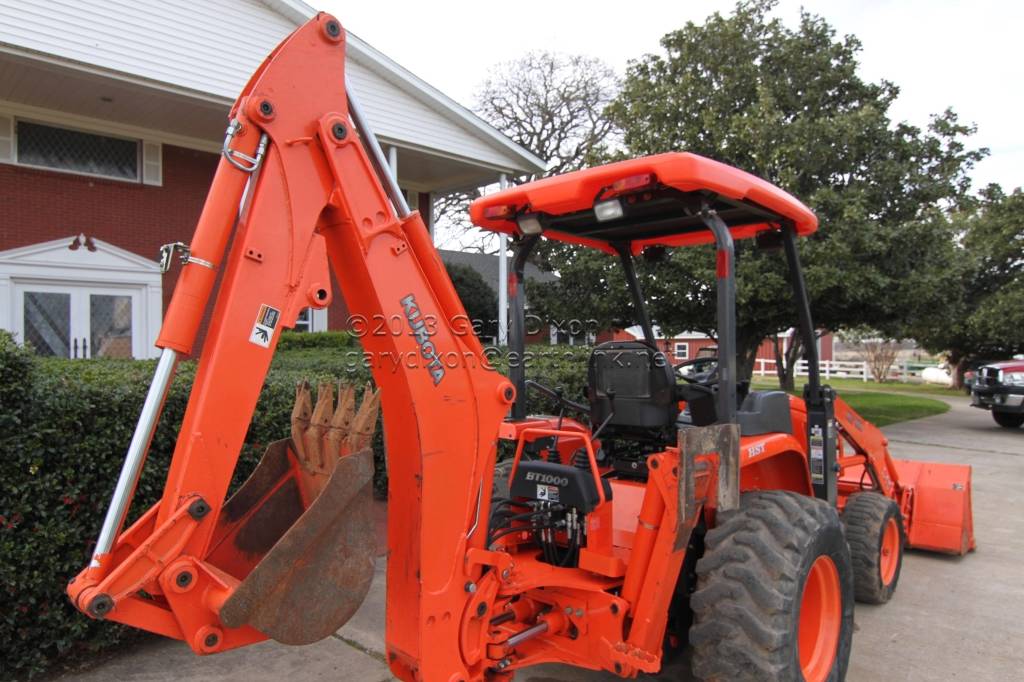 2011 Kubota L45 Commercial Duty Tractor Backhoe Loader, Only 805 Hrs, 4X4 45HP
