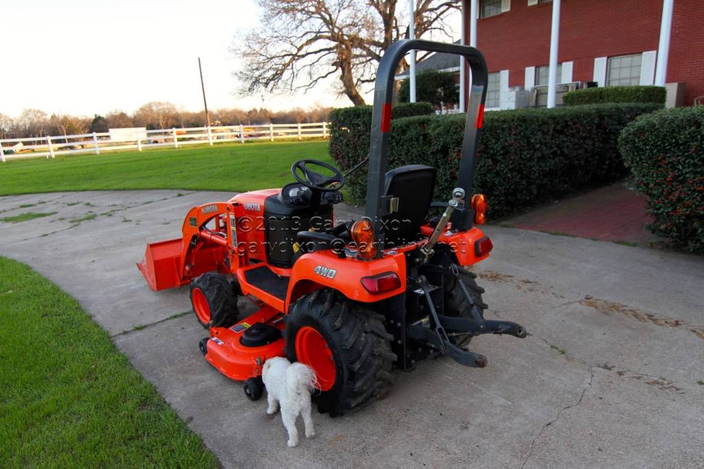 Kubota BX2350 Hydrostatic MFWD 4X4 Tractor with 60" Belly Mower Diesel
