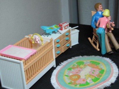Complete Furniture Sets on Tomy Smaller Homes Dollhouse Miniature Furniture Complete Nursery Set