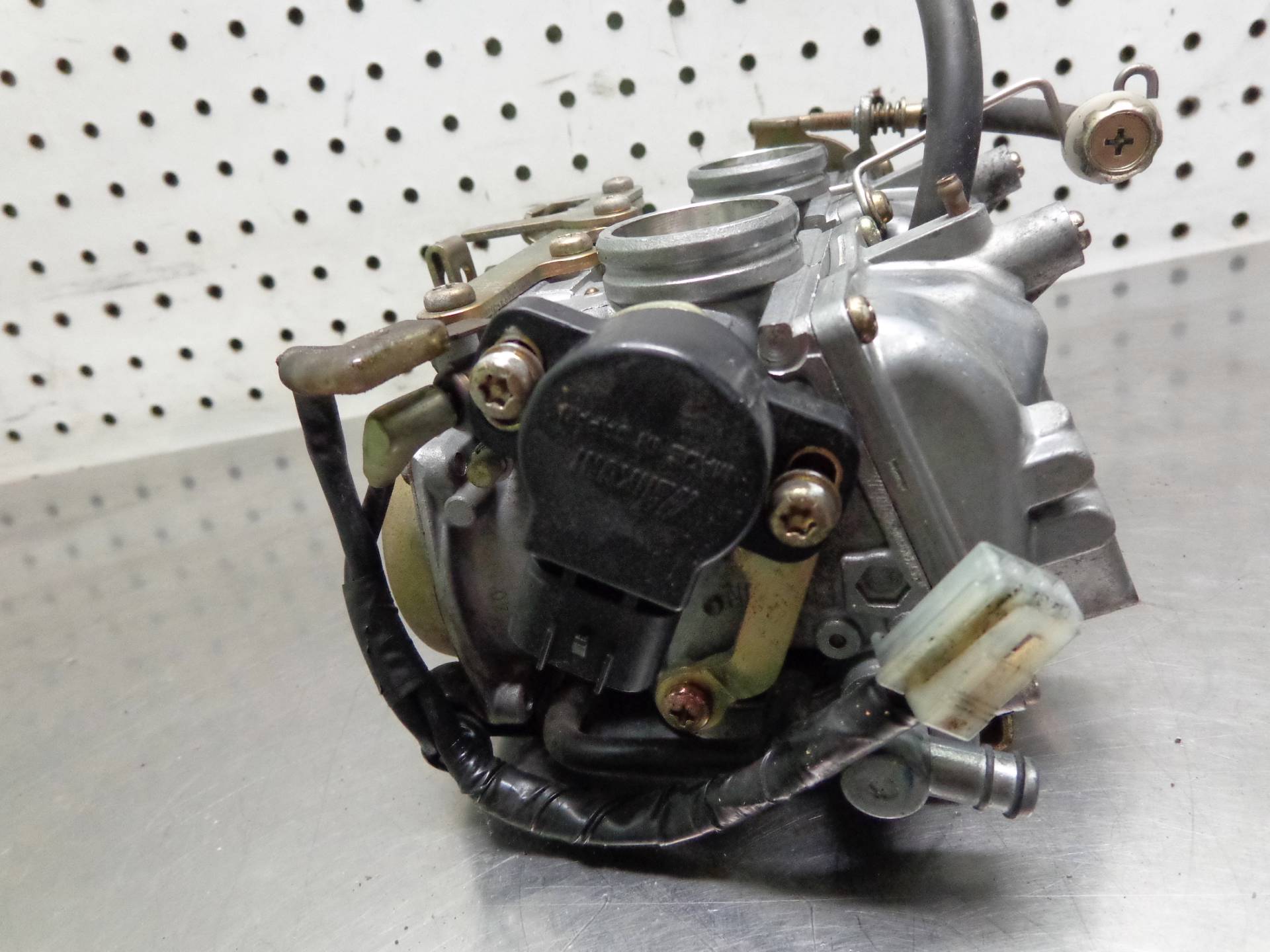 2004 yamaha v star 650 weight