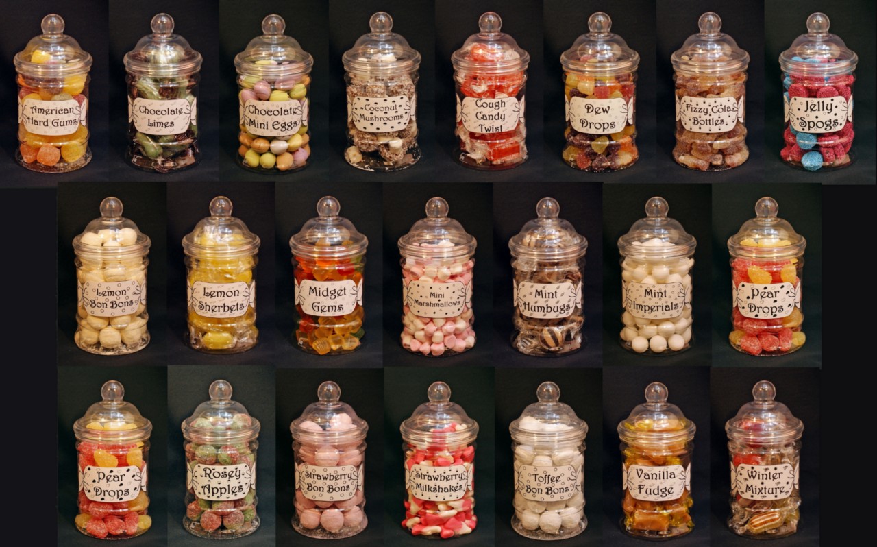 PLASTIC VICTORIAN STYLE 380ml SWEET JAR FILLED WITH YOUR CHOICE OF SWEETS CANDY