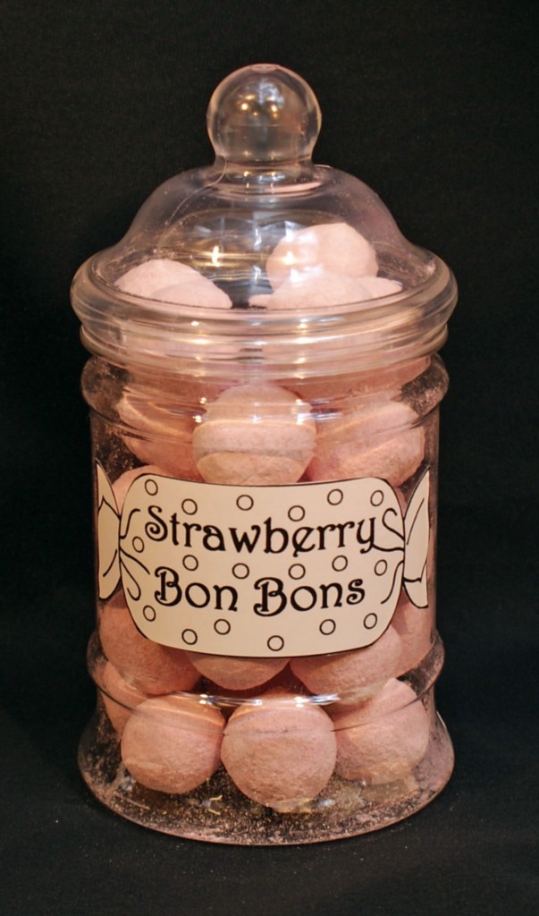 PLASTIC VICTORIAN STYLE 380ml SWEET JAR FILLED WITH YOUR CHOICE OF SWEETS CANDY - Picture 19 of 22