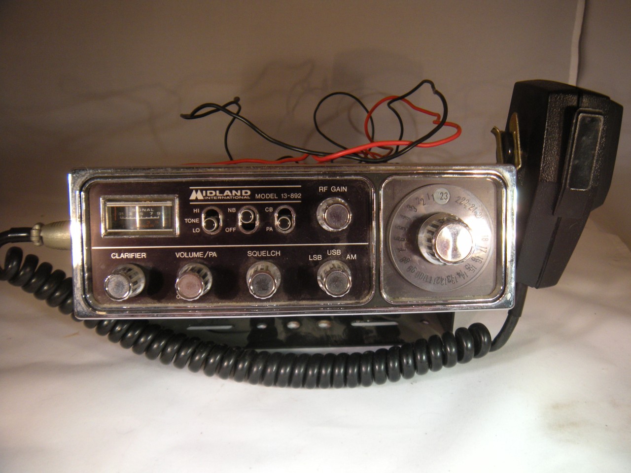 Chrome Midland International CB Ham Radio 13892 27 Mhz 23 Channels