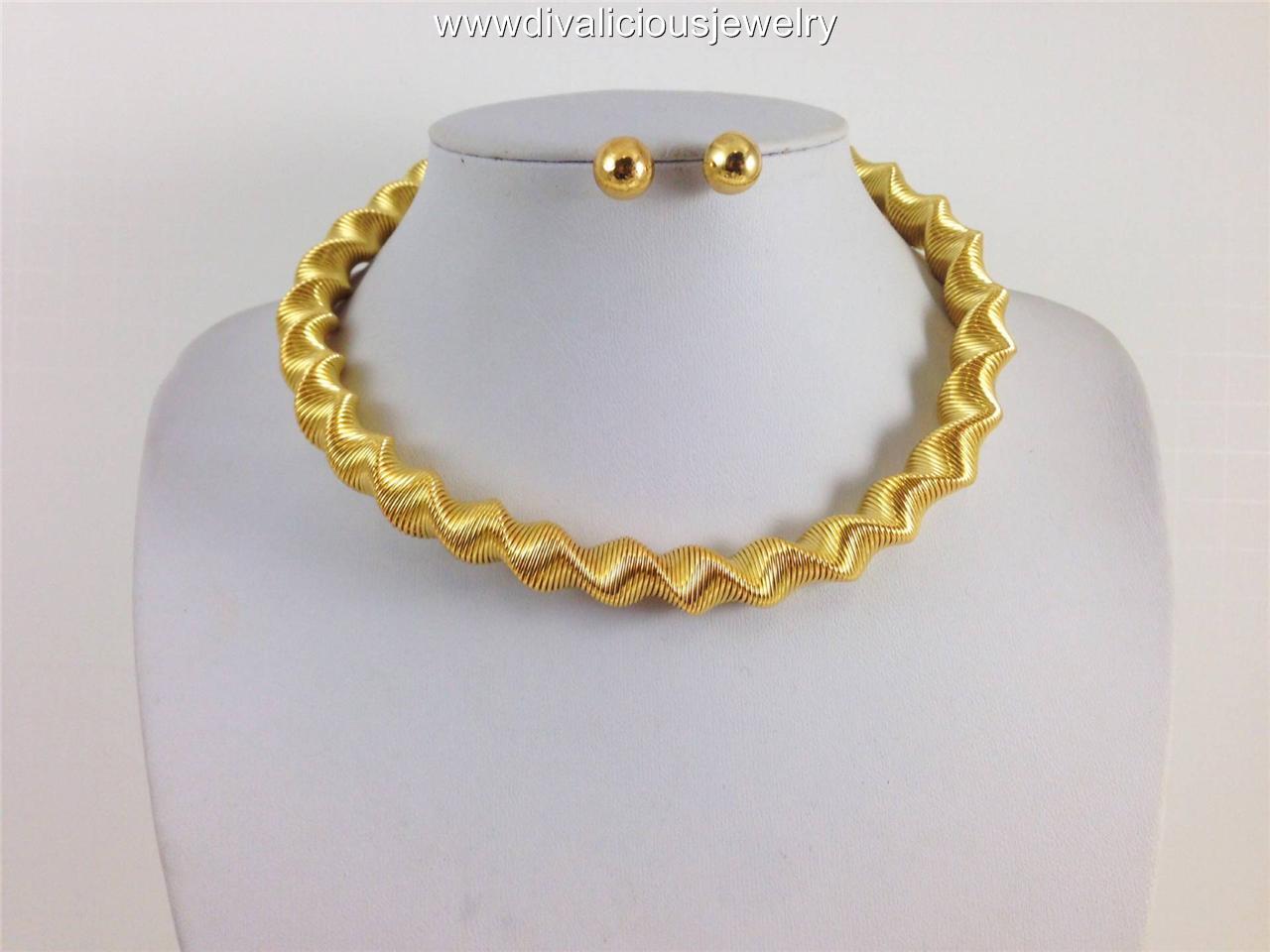 Metal Twisted Coil Flexible Wire Diva Choker Necklace Set Gold or