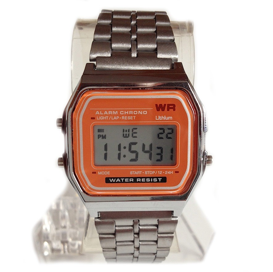Fashion Vintage Digital Display Retro LCD Style 80s Classic Silver
