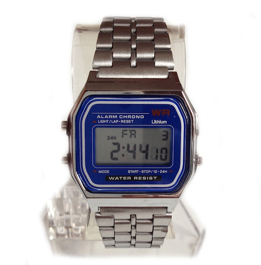 Fashion Vintage Digital Display Retro LCD Style 80s Classic Silver