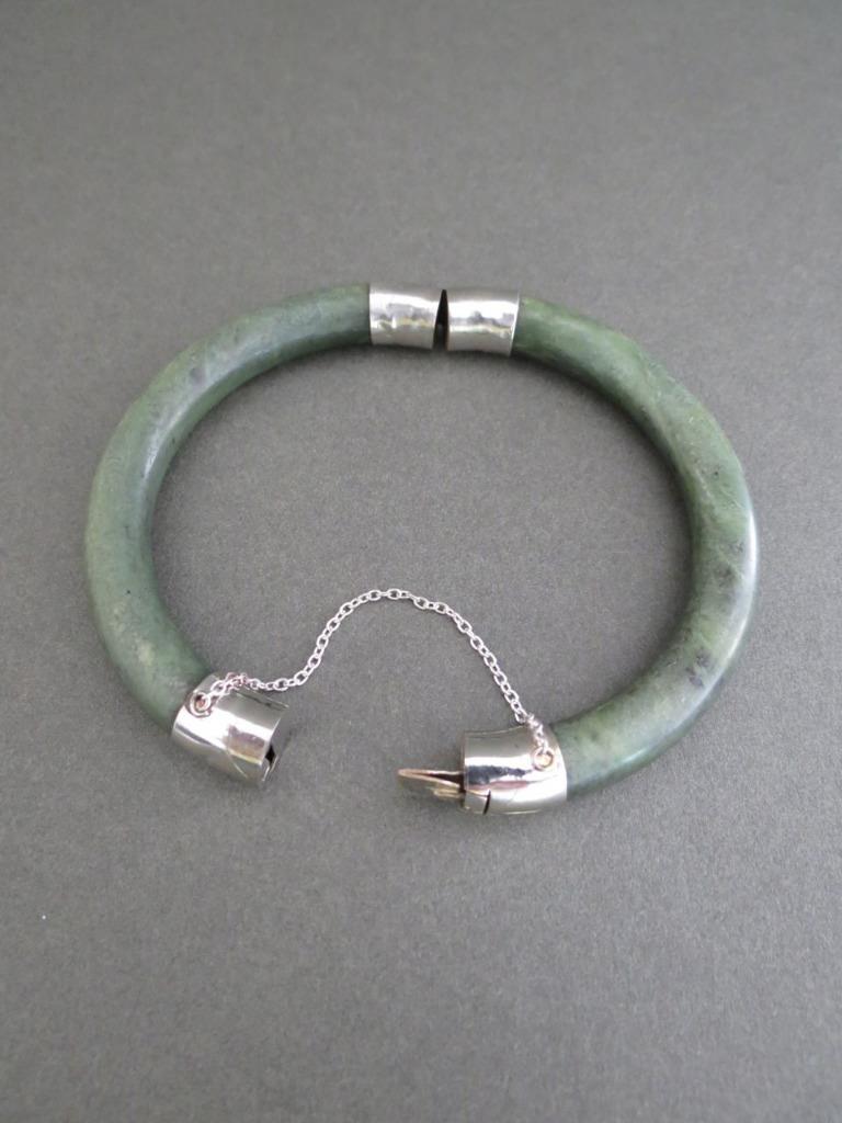 Vintage Chinese Jade Bracelet Bangle
