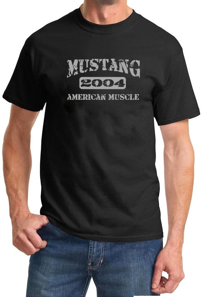 2004 Ford Mustang American Muscle Car farbiges Design T-Shirt NEU kostenloser Versand - Bild 6 von 7