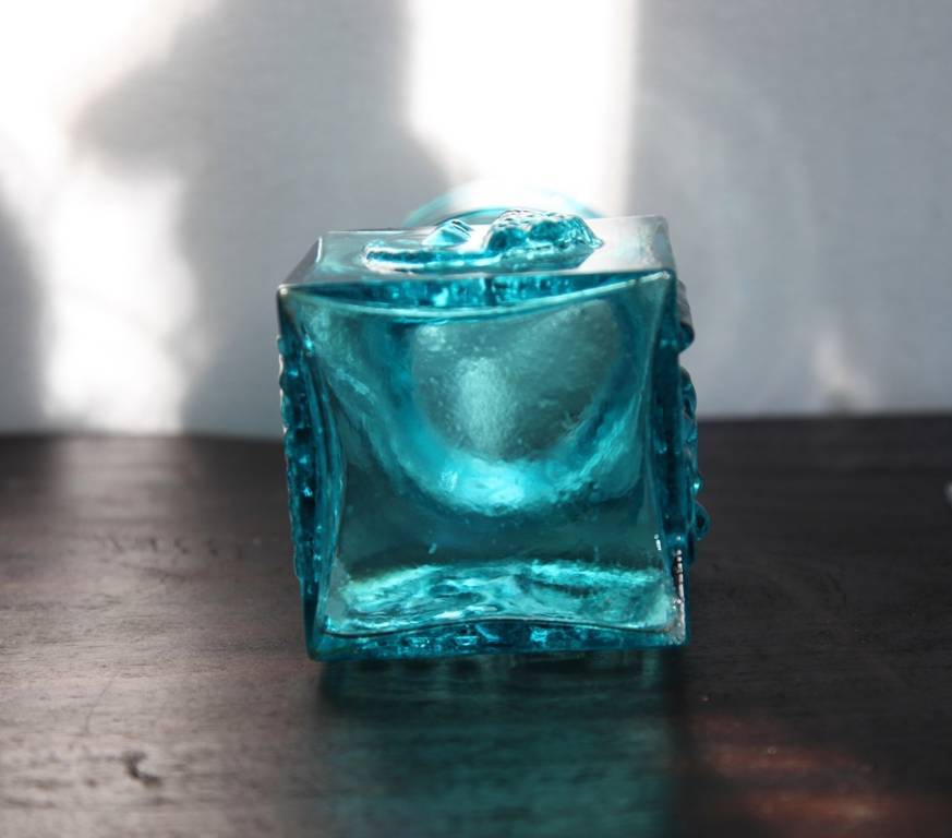 Unsigned blue vase. 704593566_o
