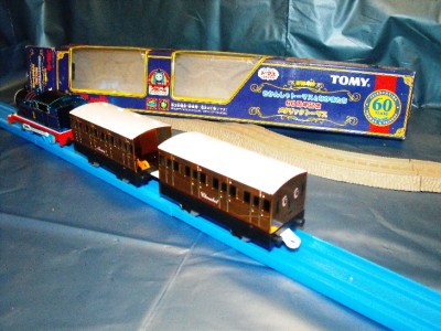tomy metallic thomas