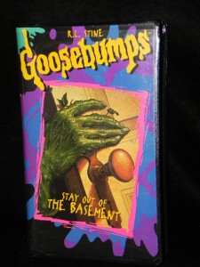 Lot of 9 GOOSEBUMPS Paperback Books by R.L. STINE Scholastic HALL OF HORRORS Lot of 9 GOOSEBUMPS Paperback Books by R.L. STINE Scholastic HALL OF HORRORS