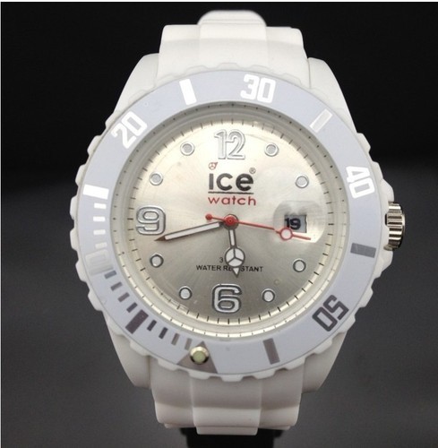 eBay Image Hosting at www.auctiva.com