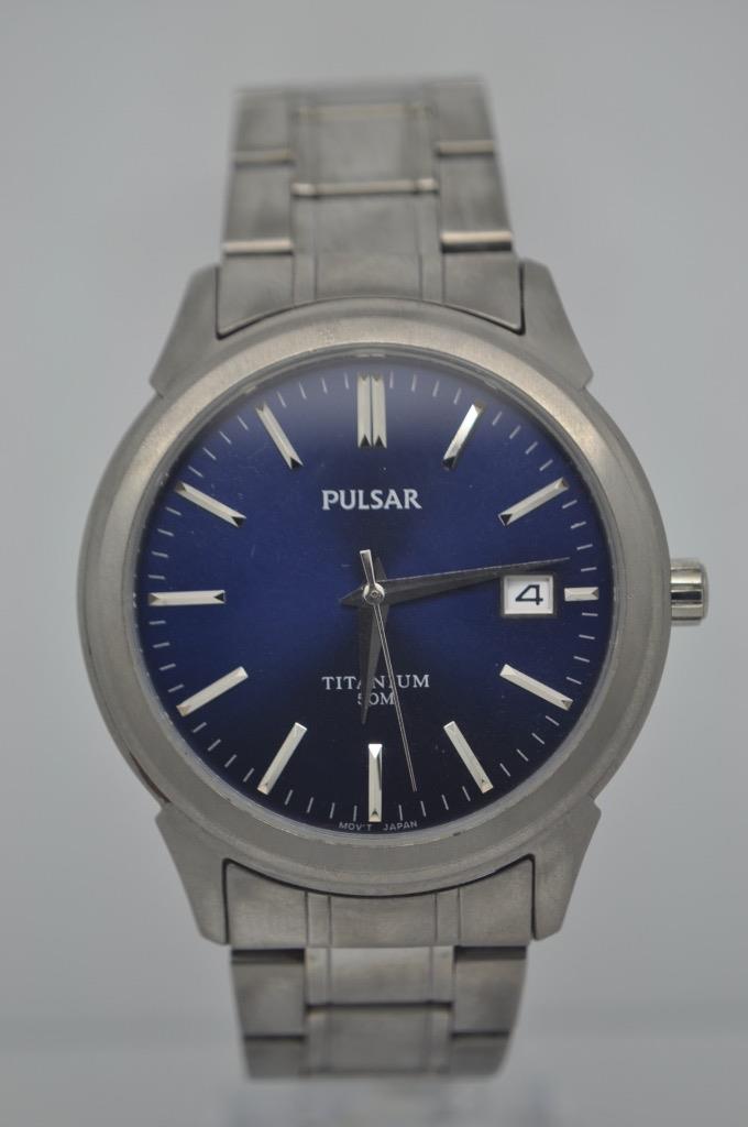 Pulsar by Seiko Mens Titanium Quartz Dress Bracelet Watch VX42X332 New