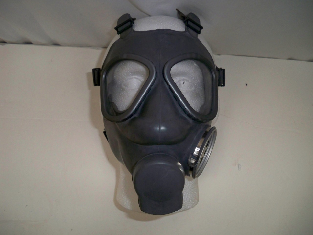 Finnish Army Gas Mask With Filter Original Military Issue Equipment M61 M9 eBay