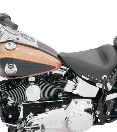 mustang solo seat sportster