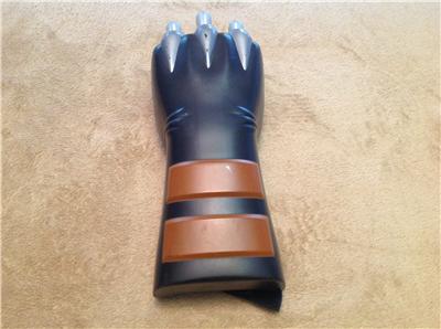 wolverine gloves toy