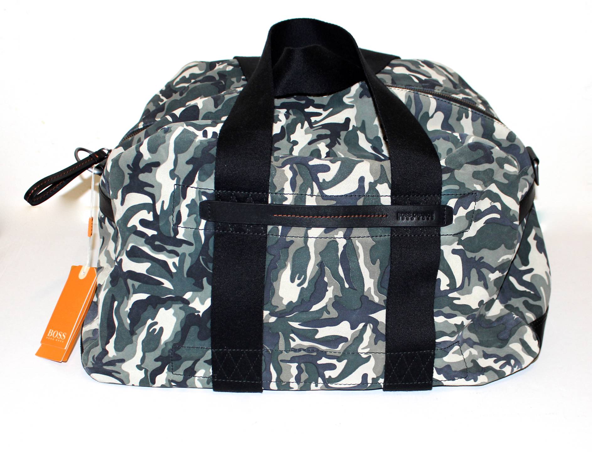 1,045 Hugo Boss Orange 'Daser' Leather Camouflage Large Weekender