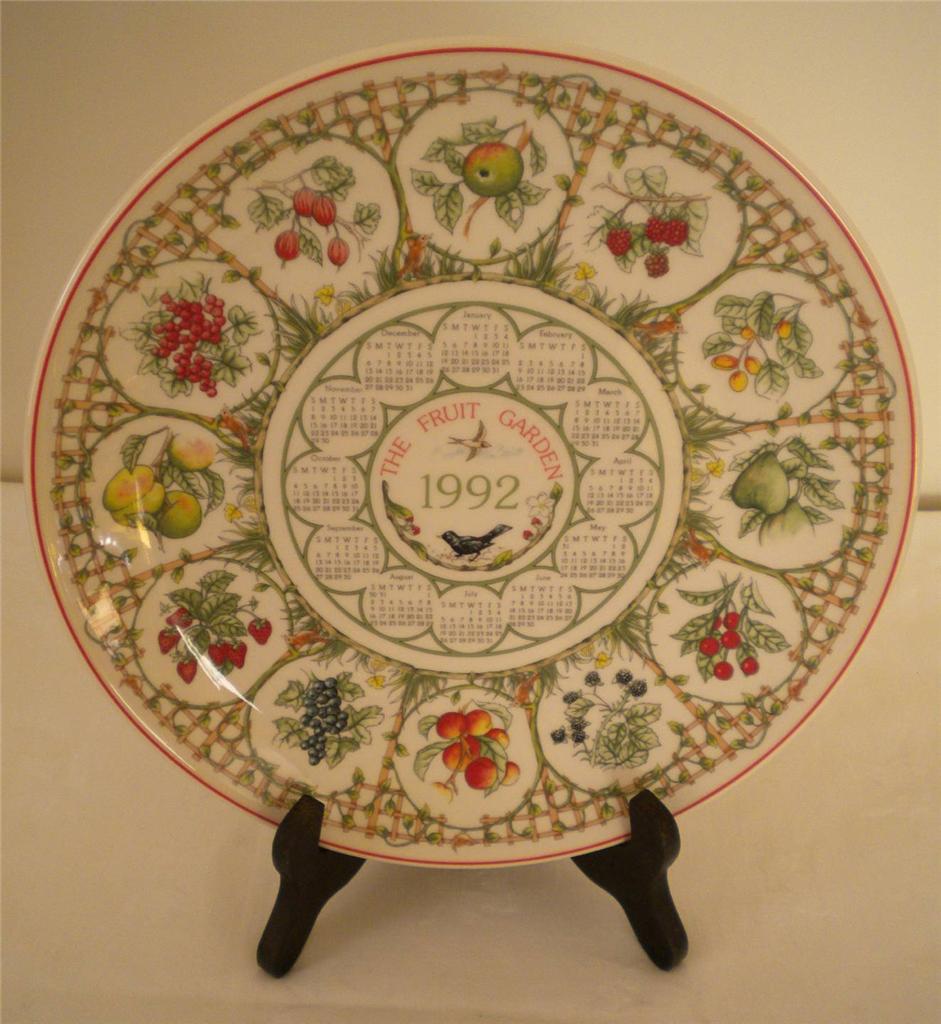 WEDGWOOD QUEENS WARE ANNUAL CALENDAR PLATE COLLECTION CHOOSE YOUR