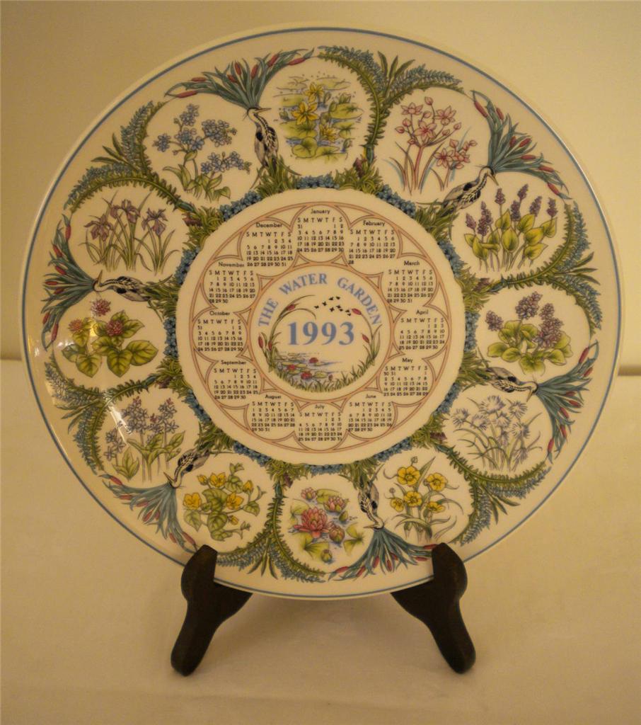 WEDGWOOD QUEENS WARE ANNUAL CALENDAR PLATE COLLECTION CHOOSE YOUR