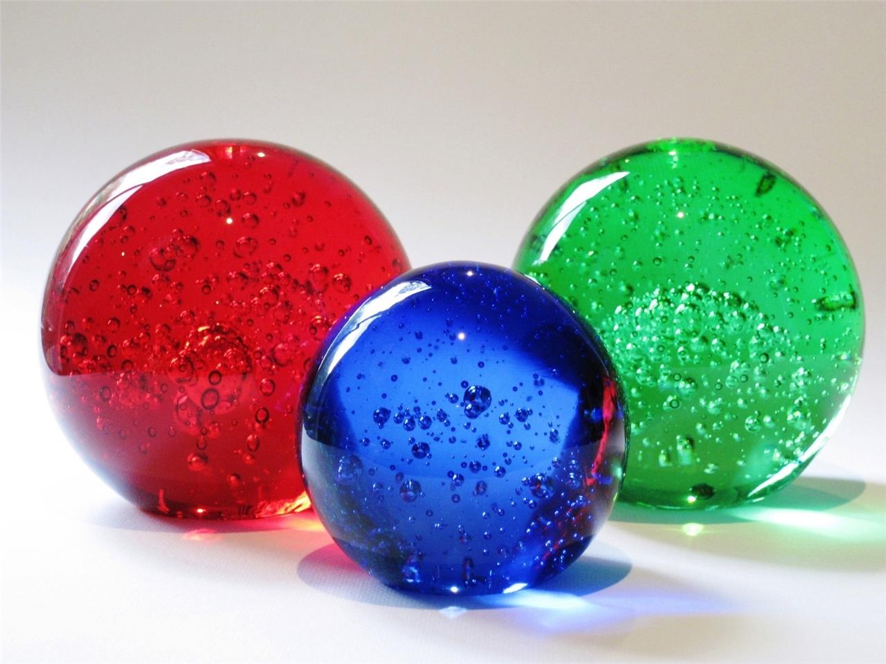 AMAZING Set of 3 LARGE glass balls / paperweights, art glass green