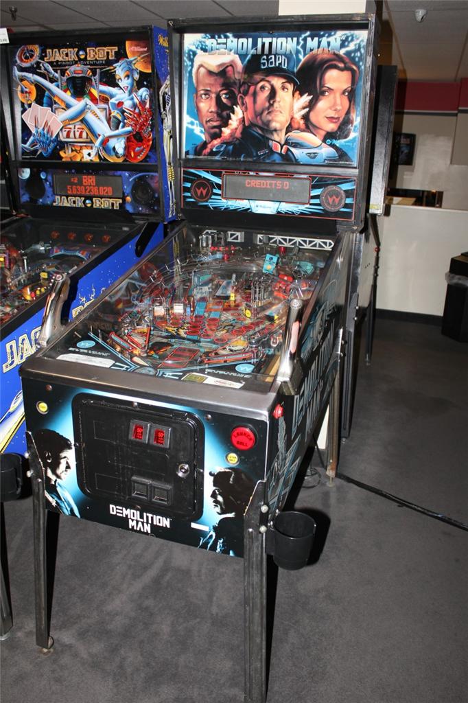 Demolition Man Pinball Machine Williams 1994 Get Ready for a BLAST