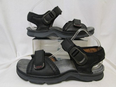 Clarks active air sandals magnetic top