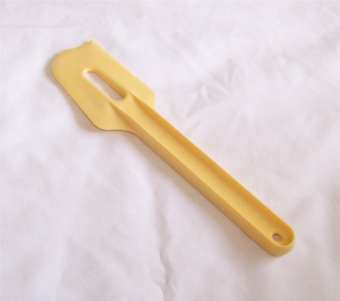 Tupperware Tiny Treasure Gadget Paddle Scraper Spatula eBay