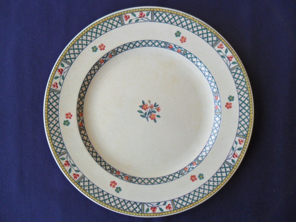 Wedgwood Dinner Plate Etruria Lille Vintage Circa 1900 Rare Antique