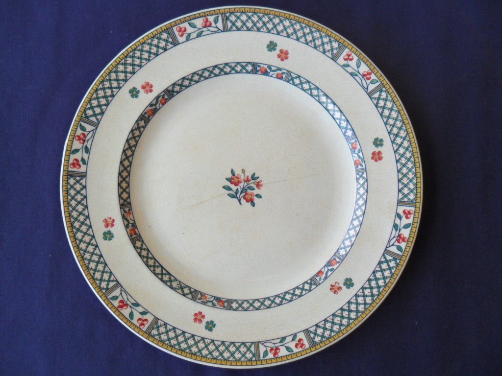 Wedgwood Dinner Plate Etruria Lille Vintage C 1900 RARE Antique with