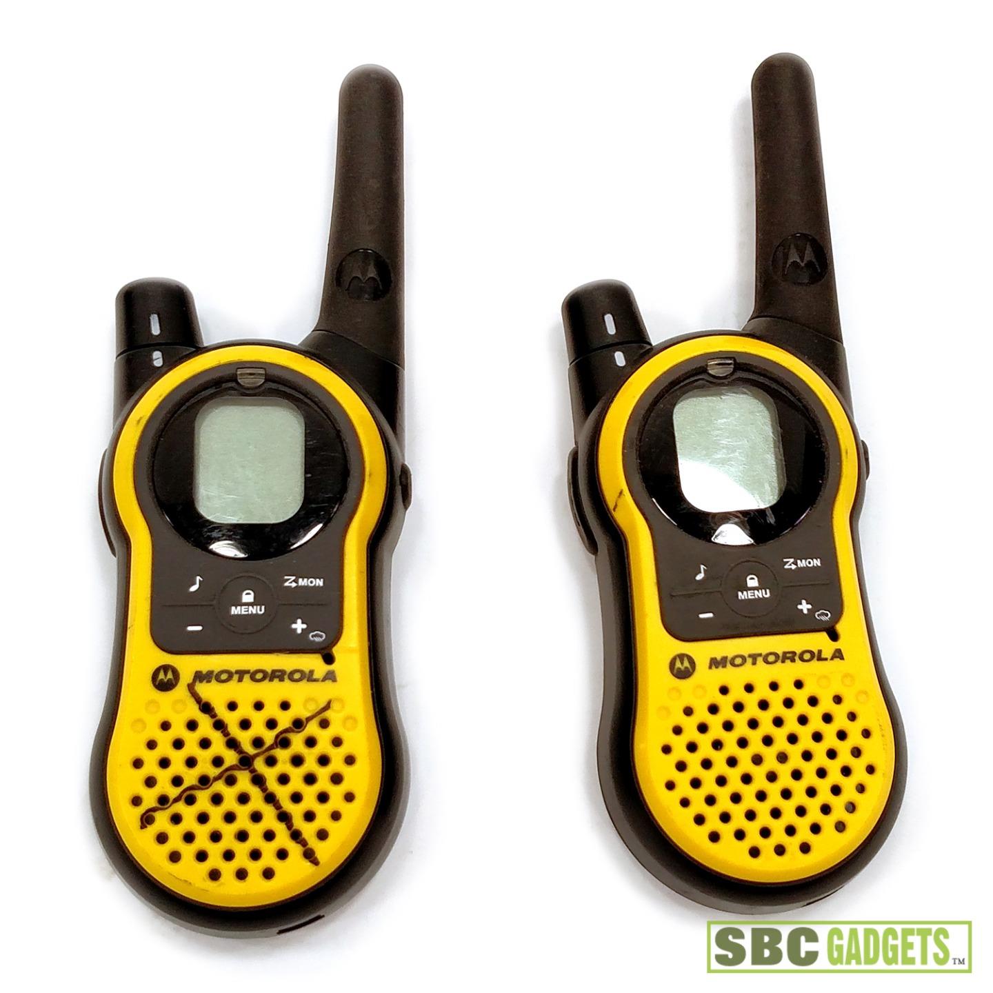 Pair of Motorola MH230R 23Mile Range 22Channel TwoWay Radio Used